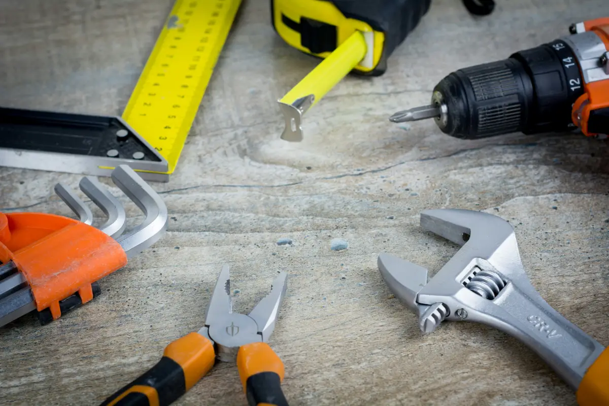 handyman with his toolkit